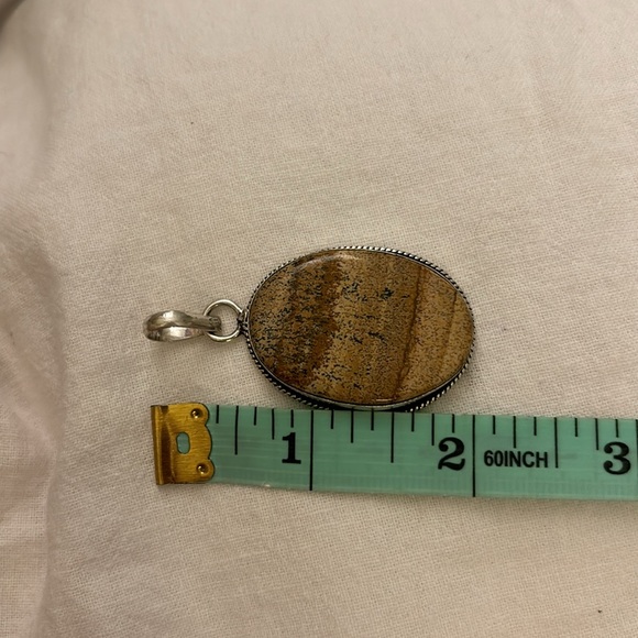 🟡 Jasper Pendant - Picture 3 of 3